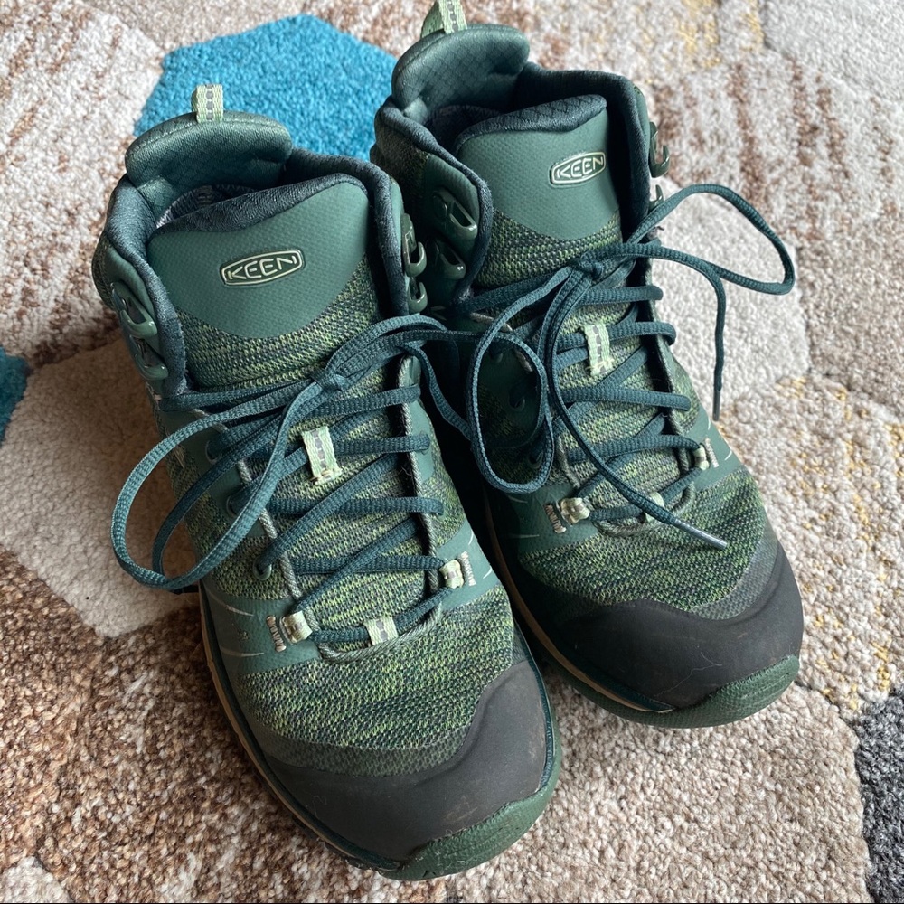 KEEN Terradora Waterproof Mid Hiking Boots